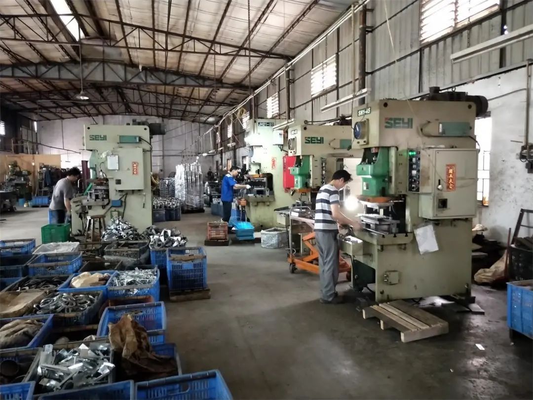 潔匠凈化·的凈工業(yè)除臭劑_五金加工廠有機廢氣異味控制，Dejing的凈?除臭劑如何做到？