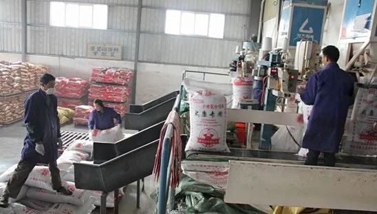 飼料廠車間腥臭味擾民，就用Dejing的凈飼料廠專用除臭劑.jpg